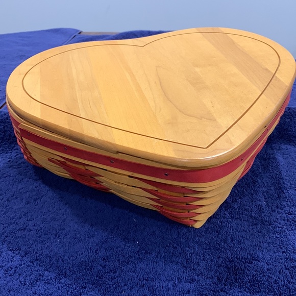 Longaberger 1999 Love Treasures basket set. - Picture 6 of 11